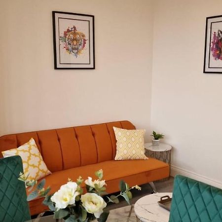 1 Bedroom Apartment - Flitwick - Contractor Friendly - Tourist Ready - Full Kitchen - Wifi - Smart Tv - Sofa Bed - Free Parking - Ideal For Short Or Long Stays Zewnętrze zdjęcie