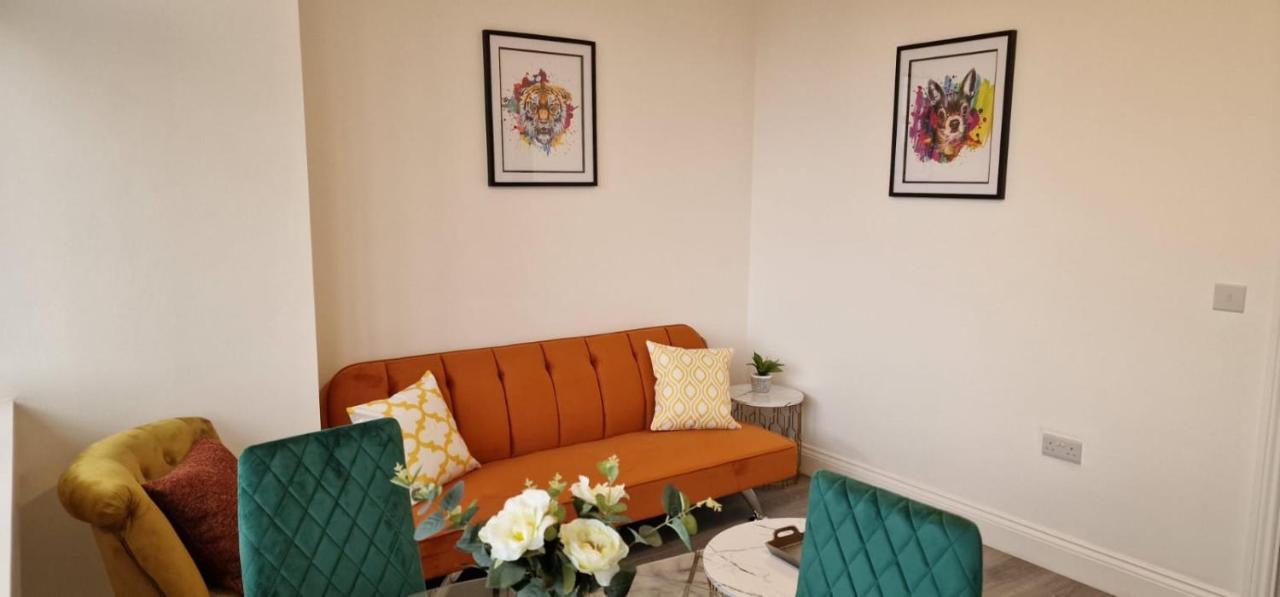 1 Bedroom Apartment - Flitwick - Contractor Friendly - Tourist Ready - Full Kitchen - Wifi - Smart Tv - Sofa Bed - Free Parking - Ideal For Short Or Long Stays Zewnętrze zdjęcie